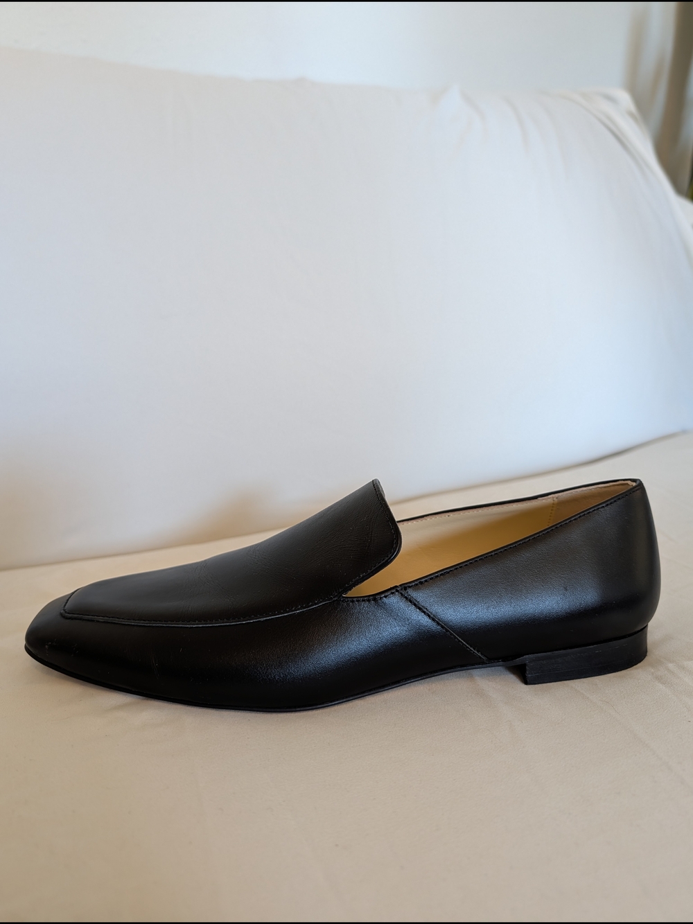 Italian Calfskin Black Leather Slip-On Loafers Banana Republic Size 10 - Picture 6 of 6